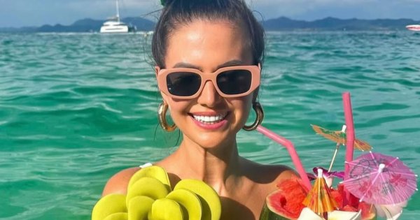 Maja Rutkowski pręży się w kusym stroju kąpielowym na dachu świata. Fani podziwiają jej odchudzoną figurę