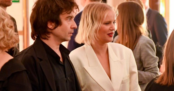 Joanna Kulig i Maciej Bochniak pojawili się razem na premierze filmu "Chopin, Chopin!" w Teatrze Wielkim