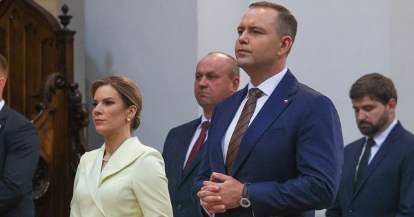 Polacy zmienili zdanie. Nawrockiemu rośnie, ale problem [sondaż]