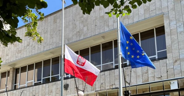 Rosyjski pocisk uderzył w polską ambasadę w Kijowie. W budynku znajdowali się ludzie