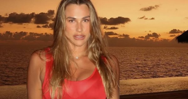 Aryna Sabalenka kusi w mikroskopijnej mini i tygrysim futrze. Fani nie gryzą się w język: "Klasy nie kupisz" [wideo]