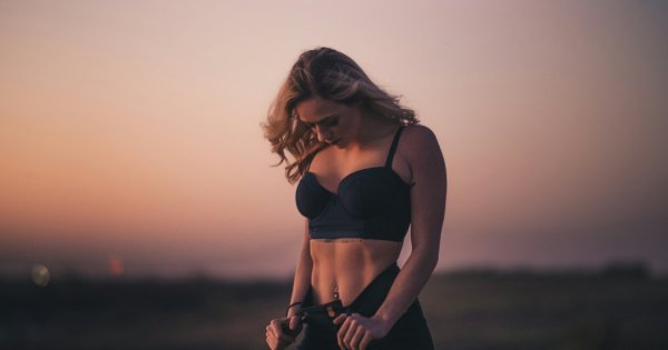 Biustonosz push-up – sekret perfekcyjnego dekoltu w każdej stylizacji