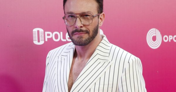Sławek Uniatowski miał wypadek w drodze na koncert w Zamościu: „Wszyscy cali”, koncert nie odbył się