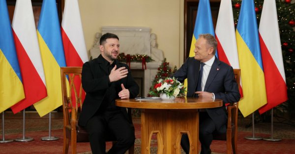 Tusk do Zełenskiego: "Jesteś bohaterem nie tylko w Ukrainie, ale także w Polsce"