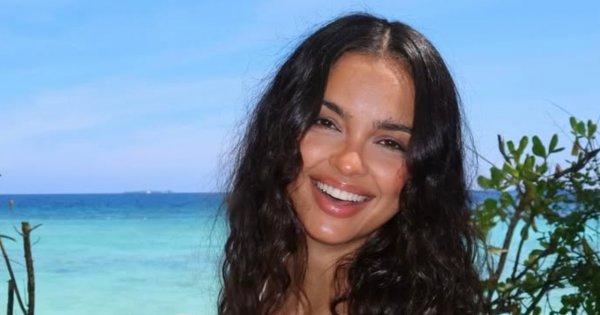 Klaudia El Dursi rozpala zmysły w czarnym bikini. Widać, że pół roku temu urodziła? [dużo zdjęć]