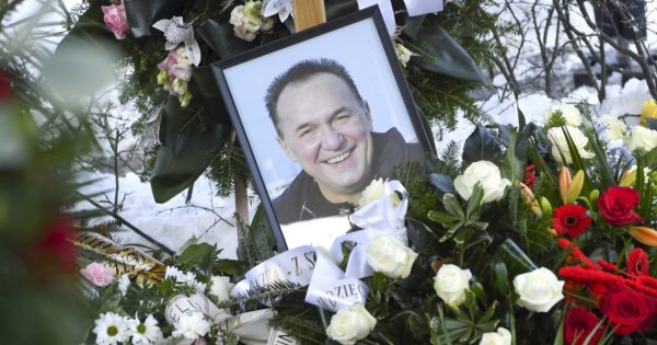 Mała tabliczka na pogrzebie Urbaniaka wywołała wielkie poruszenie. Mało kto wiedział, co oznacza