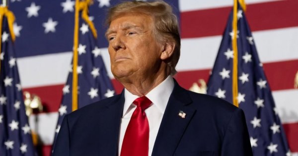 Trump grzmi o "miękkiej" Europie i niszczycielskich wiatrakach. Nagle wskazał na Polskę