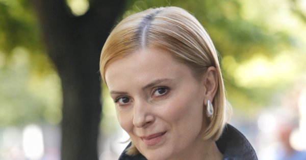 Golusieńka Halina Mlynkova wije się w pościeli. Fani oburzeni: "Gdzie dawna klasa?"