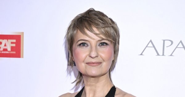 Izabela Kuna poszła na całość na Gali Orłów. Rozgogolony dekolt sięgał niemal pępka
