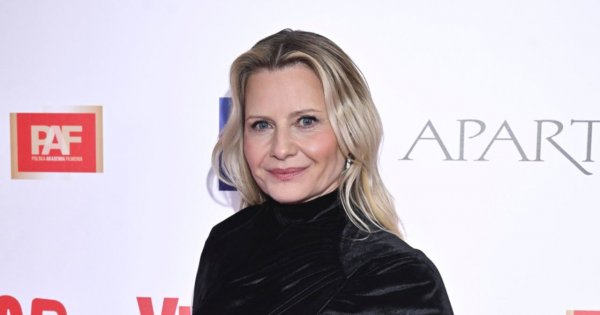 Małgorzata Kożuchowska postawiła na goliznę. Odważny prześwit obnażył ideał