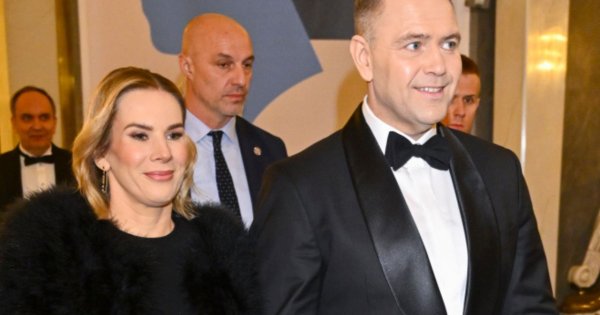 Szczęśliwe wieści od Nawrockich. Ich rodzina się powiększyła. Rodzinne zdjęcie wzrusza do łez
