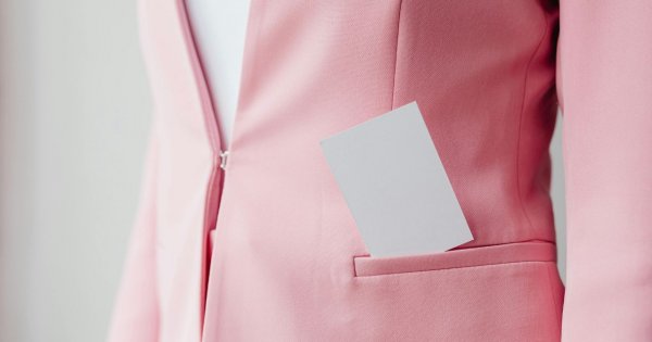 Najlepsze garnitury damskie - gdzie kupić?