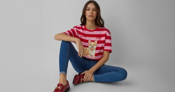 Mom jeans, balloon, a może skinny? Hitowe modele jeansów na każdą okazję