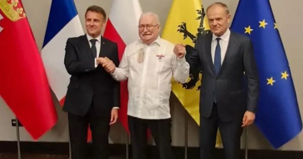 Wałęsa ujawnił, co szepnął Macronowi. Francuz słuchał go "z otwartą buzią", a w tle wielka gra Tuska [wideo]
