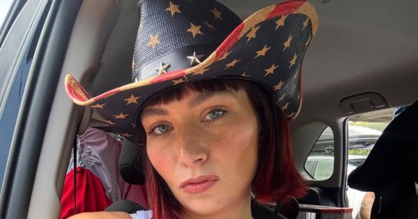 Mery Spolsky bez żenady wypięła rozgogolone ciało w Meksyku. Fani: "Zupełnie bez hamulców"