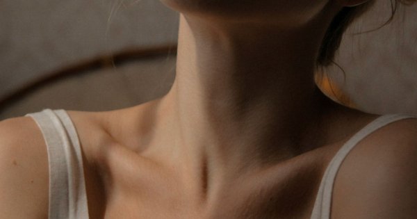 Efekt "zmęczonej skóry" – co zrobić, gdy twarz wygląda na poszarzałą mimo pielęgnacji?