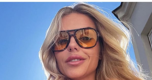 Była żona Marcina Mroczka wypięła ciało w mikro bikini. W połowie rejsu pękły jej majtki, reakcja zwala z nóg