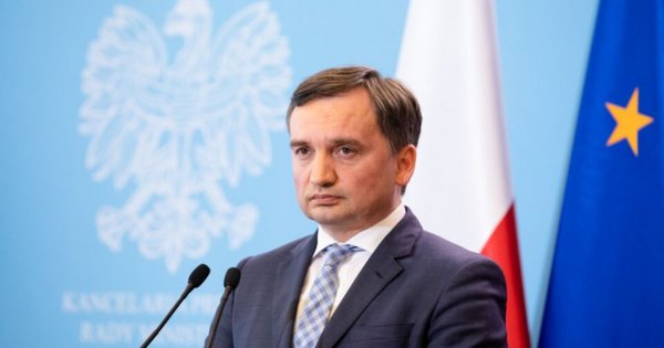 Zbigniew Ziobro grzmi nocą z USA o "upokorzeniu Tuska". Wyjawił, jak wykiwał służby