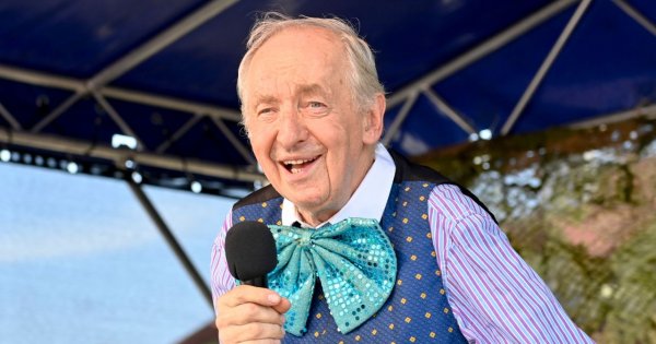 82-letni gwiazdor wywija na parkiecie "Tańca z Gwiazdami". Fani przecierają oczy ze zdumienia: "To będzie hit"