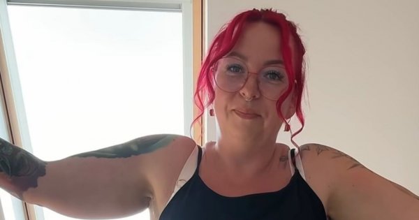 "Mama na obrotach" schudła 50 kilo i pokazała jak naprawdę wygląda jej brzuch. Fani w szoku: "Trudno uwierzyć" [zdjęcia]