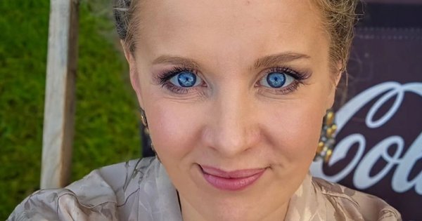 Szczęka opada! Anna Powierza w ślubnym wydaniu wbija w fotel. "To naprawdę ona?!" [zdjęcia]