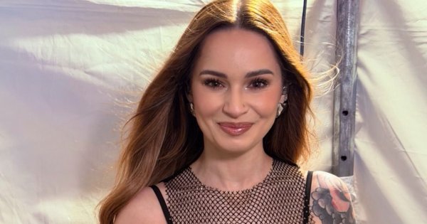 Ewelina Lisowska wcisnęła wysportowane ciało w kuse bikini. Fani oniemieli na widok jednego szczegółu [zdjęcia]