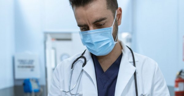 Skandal w Szpitalu Południowym. Pacjentce podano zarodek innej pary, Ministerstwo Zdrowia przerywa milczenie