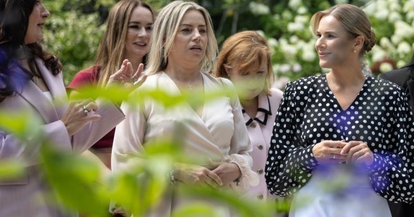 Marta Nawrocka gościła w Pałacu zagraniczne bizneswoman z Polski. Wśród nich znalazła się znana celebrytka [zdjęcia]