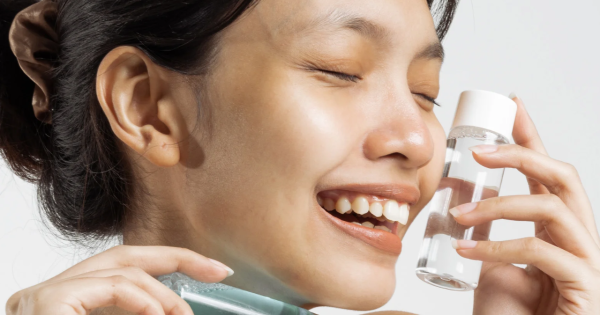 Retinol: jak stosować go bezpiecznie jesienią i zimą? Poradnik od stężenia po łączenie składników