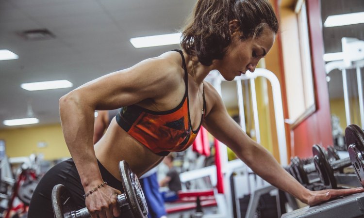 Kluby fitness mogą być zasilane energią wytwarzaną przez ćwiczących. To pozwala oszczędzić na rachunkach za prąd i ograniczyć emisję CO2