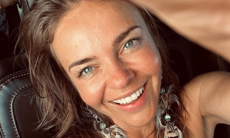 Edyta Herbuś wije się w skąpym bikini. Fani przecierają oczy zdumienia: "Edytka, ale ogień"