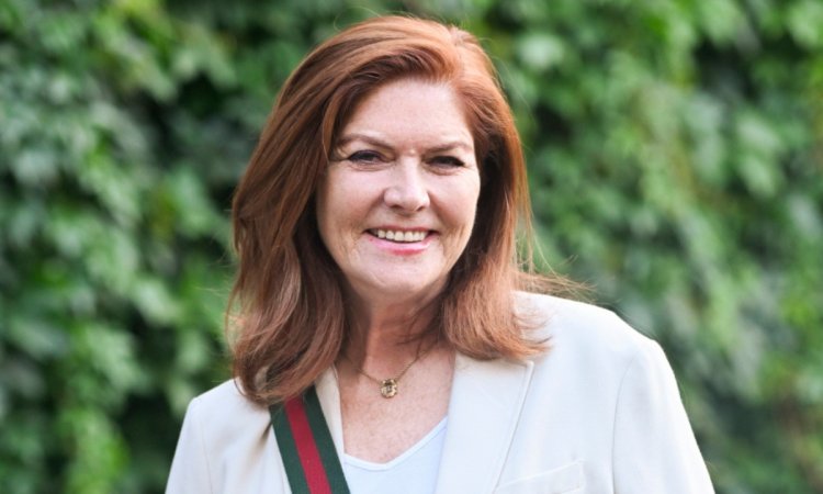 Katarzyna Dowbor już tak nie wygląda. W czarnych włosach robi furorę [zdjęcie]