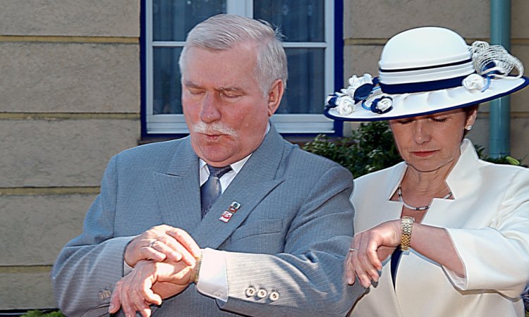Lech Wałęsa ogłasza rozpad małżeństwa po 57 latach? Padły gorzkie słowa: "Mamy siebie dość"