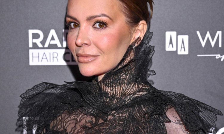 Anna Wendzikowska niemal naga na Jupiterach Roku. Prześwitująca koronka odsłoniła wszystko, fani patrzą tylko na jeden szczegół [zdjęcia]