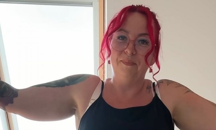 "Mama na obrotach" schudła 50 kilo i pokazała jak naprawdę wygląda jej brzuch. Fani w szoku: "Trudno uwierzyć" [zdjęcia]