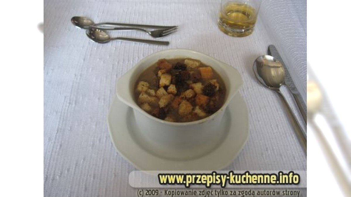 krem-pieczarkowy-z-grzankami
