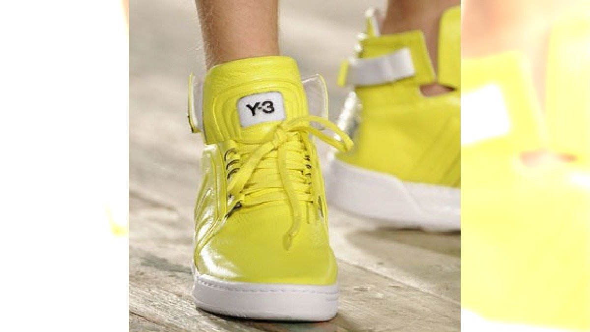 y3