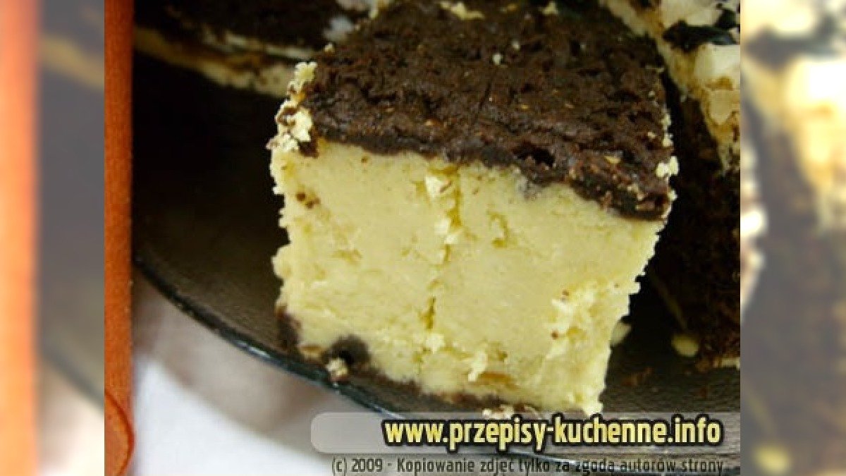 sernik-w-czekoladowym-cieacie