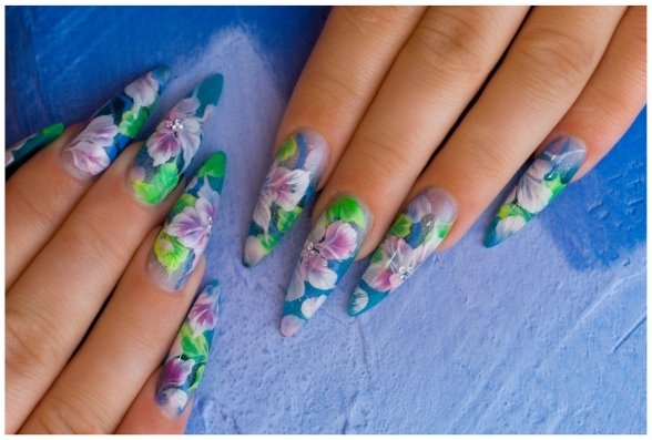 kwiatki manicure