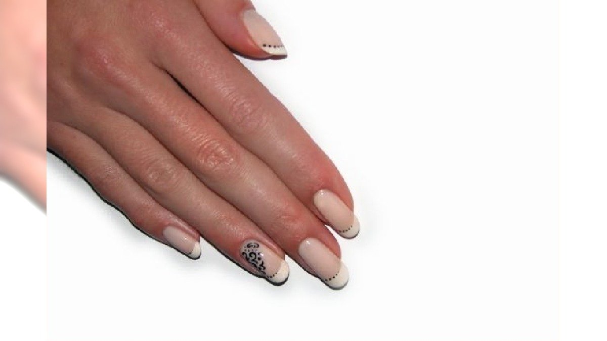 Ozdobny manicure