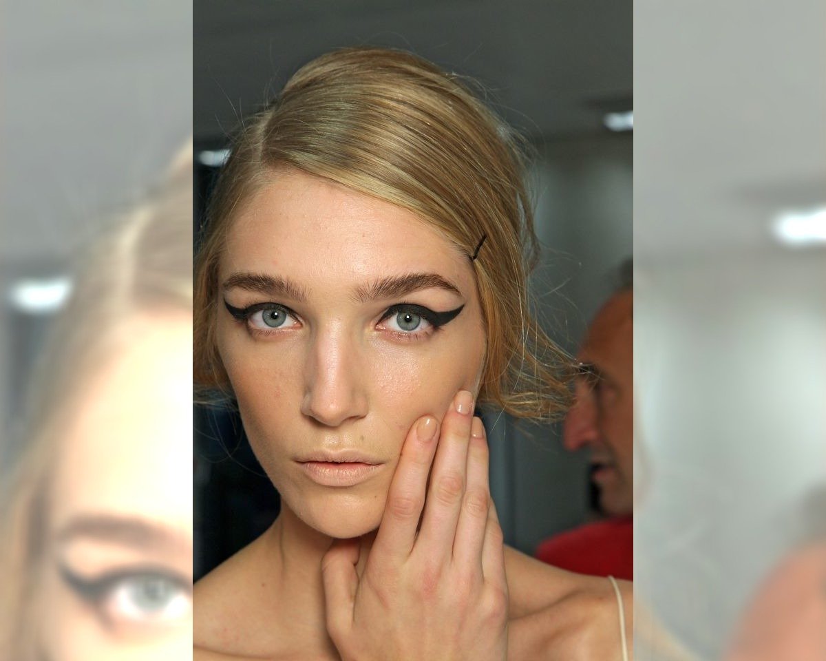 Modelka pokazu Jonathan Saunders