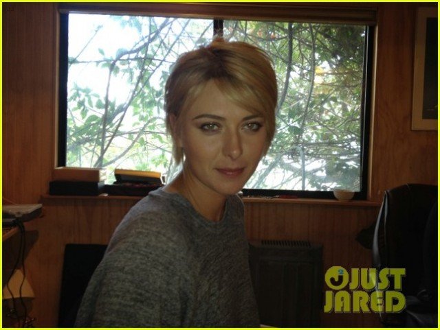 maria-sharapova-wig-01