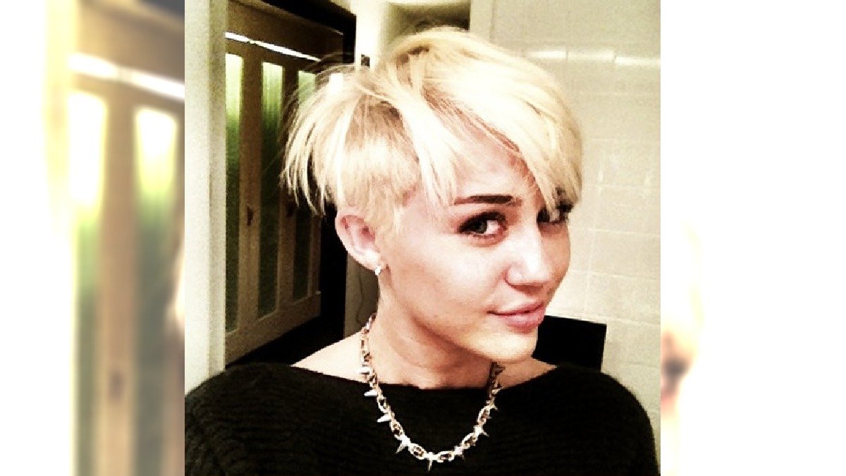 238d115b2b5cb653_MileyHair_xxxlarge_1