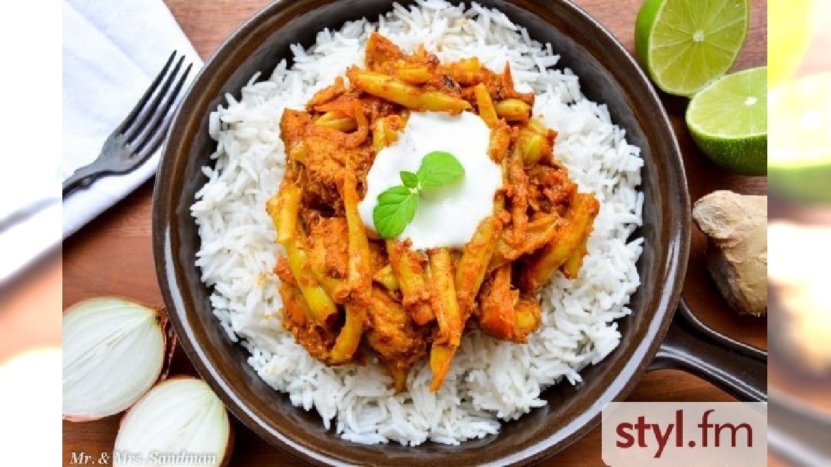 CURRY Z FASOLKA