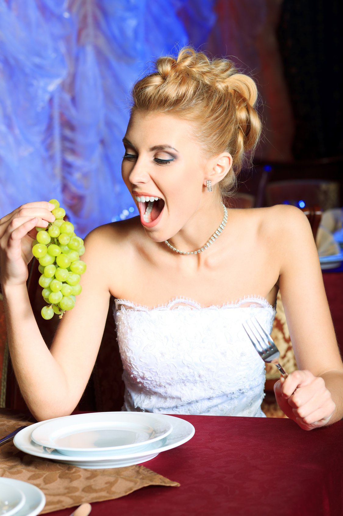 eating grape