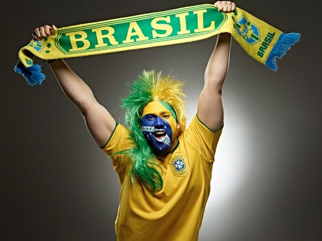 Brasilian Futbol soccer fan face paint from Brazil photo by Monte Isom