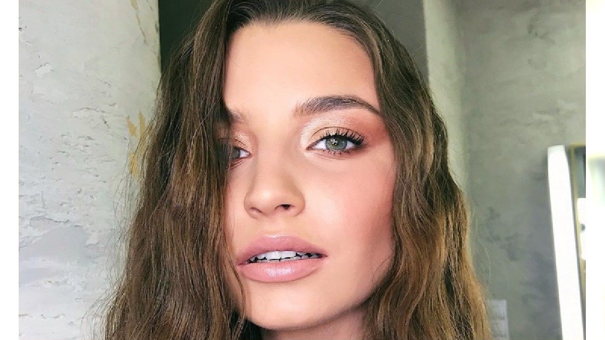 julia wieniawa