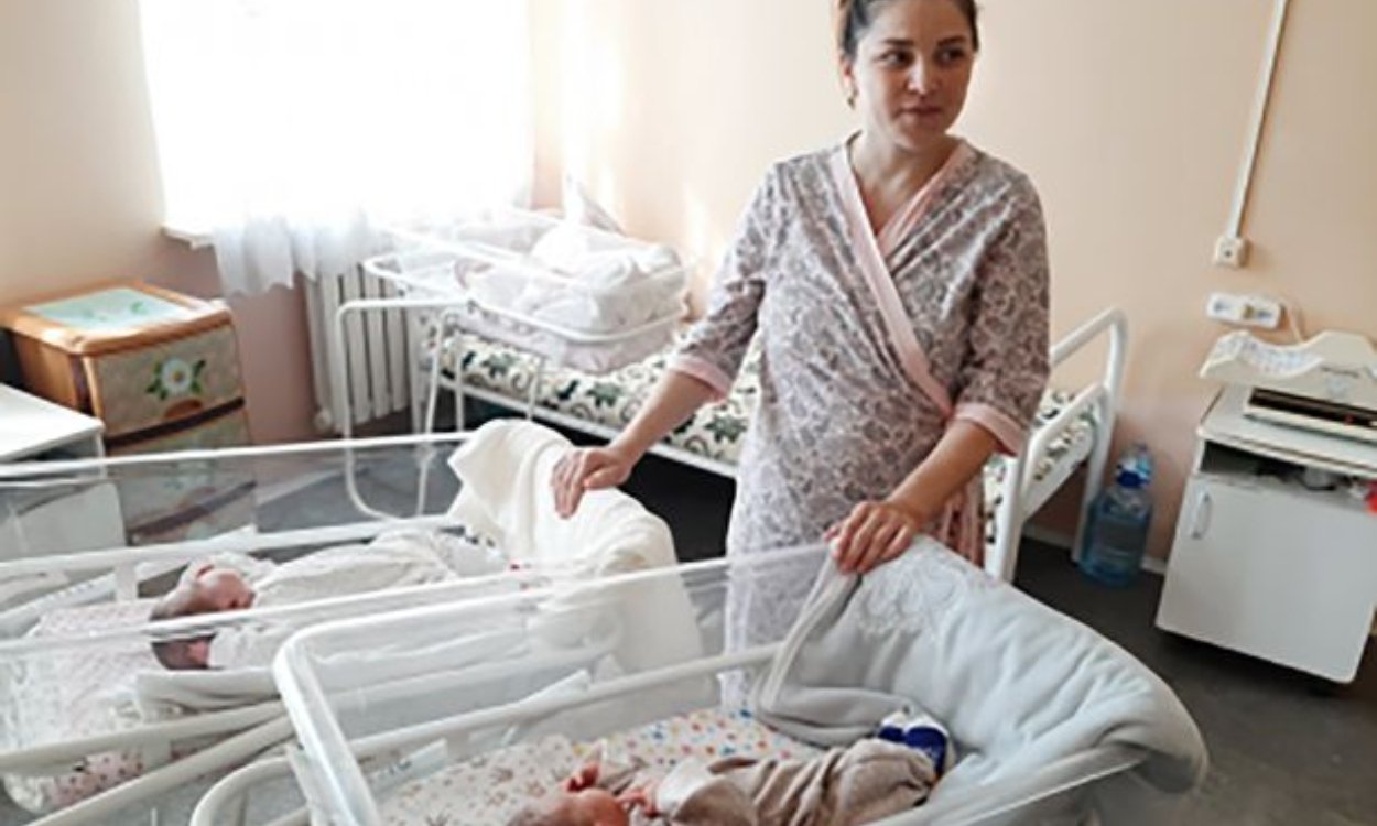 Cud: Mama rodzi bliźniaki w odstępie dwóch i pół miesiąca