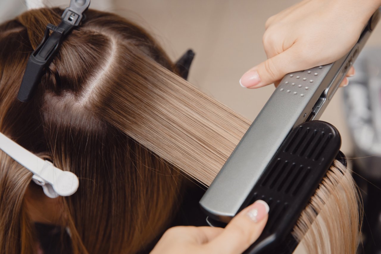 Metody laminowania włosów. Ile to kosztuje?