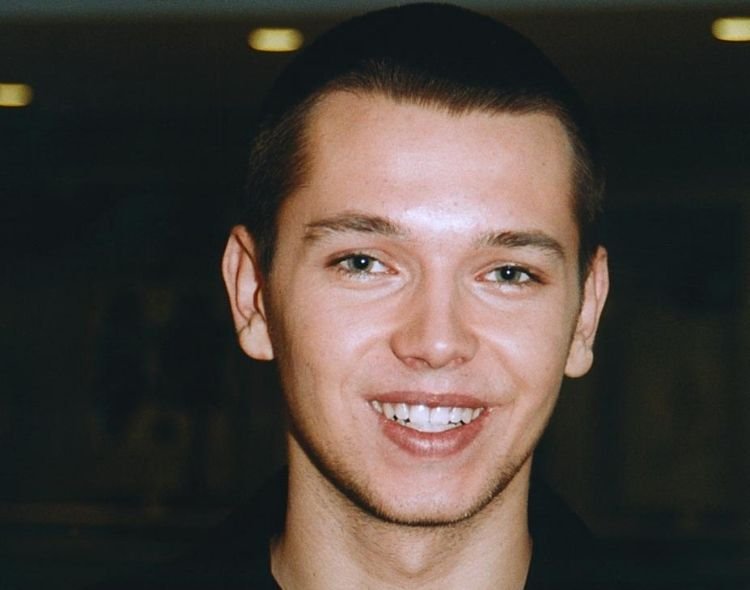 gabriel fleszar w 2002